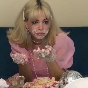 hollyelizahart